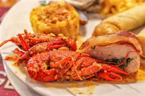 THE FRESH GRILL BUFFET .